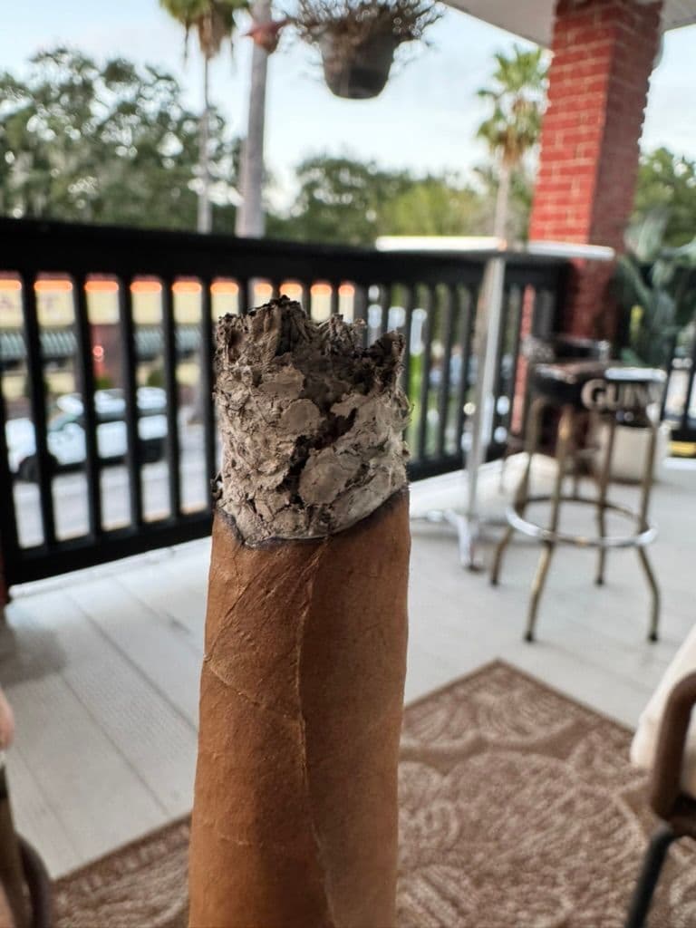Meerapfel Richard ash stack on a balcony porch